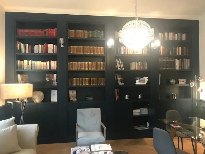 Bibliothèque bleu marine sur mesure — vue 2 sur 3