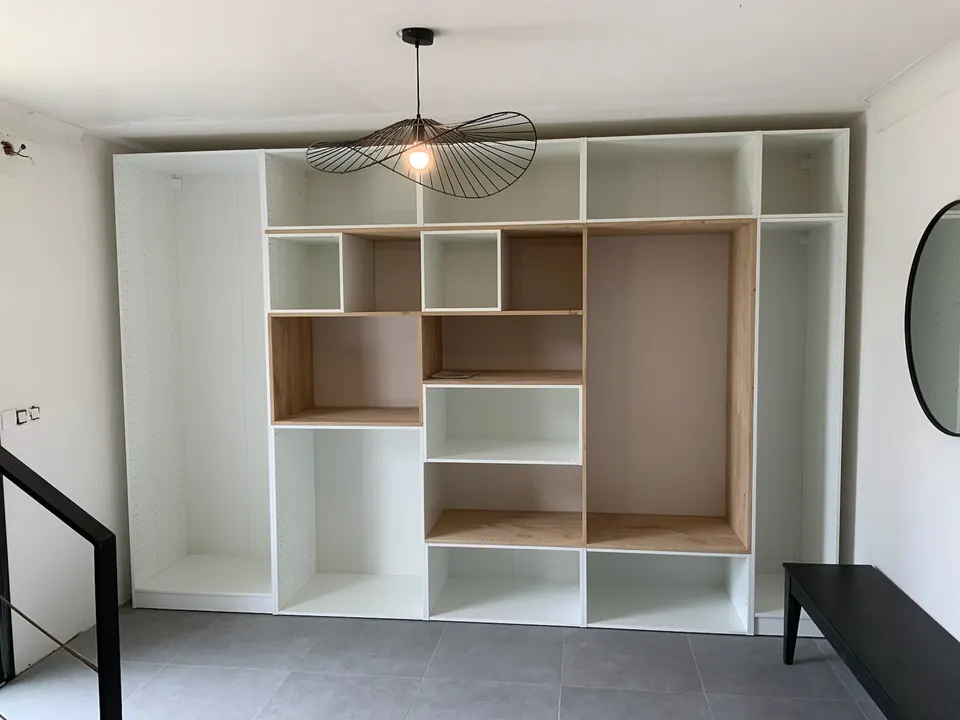 Meuble de rangement salon blanc et bois — vue 2 sur 2