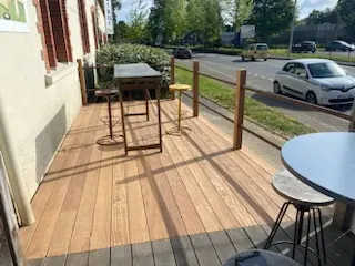 Terrasse bois pour un commerce